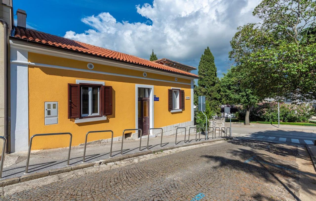 Apartment Lazzarich With Terrace Poreč Zewnętrze zdjęcie